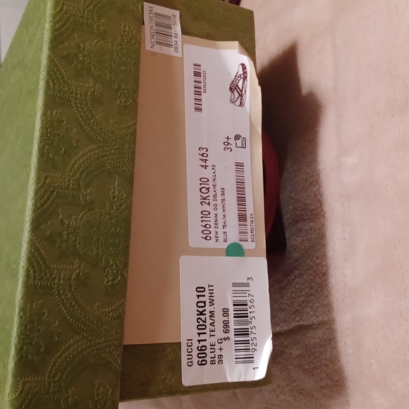 Authentic  gucci shoes new - Picture 10 of 11